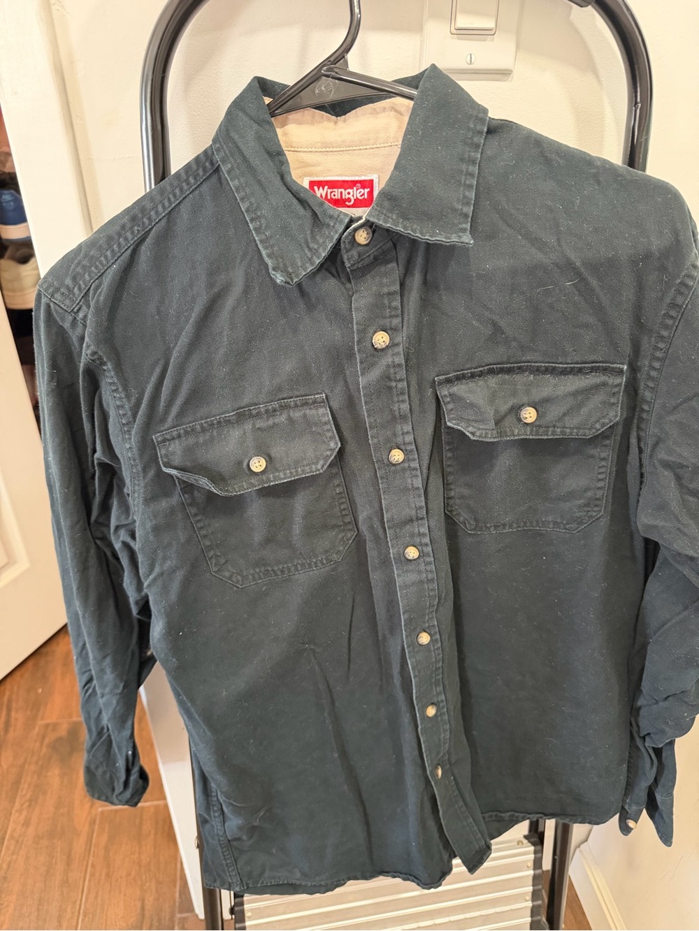 Wrangler Men's black Button-Down Work Shirt